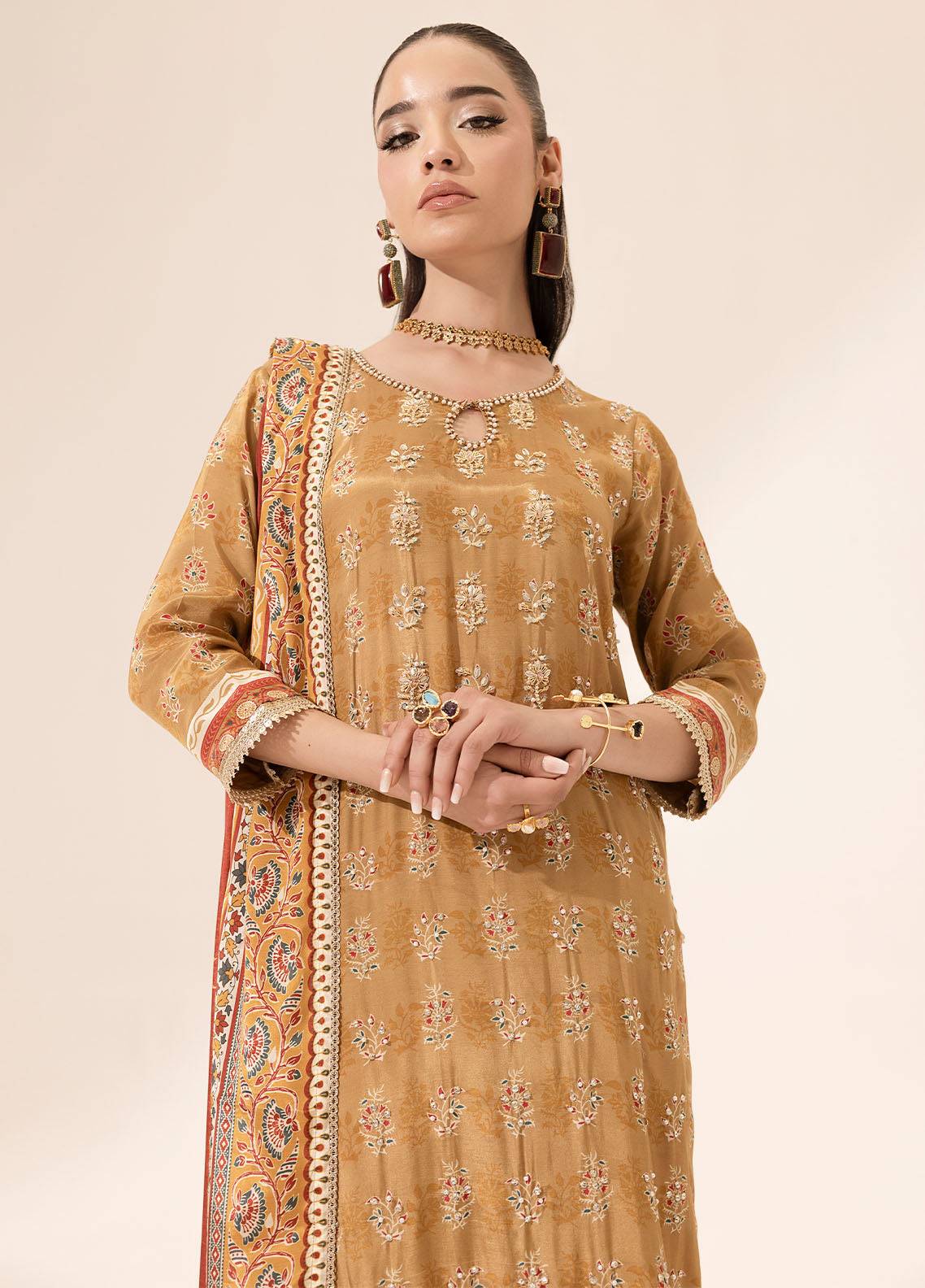 Sahane | Suay Silk Handwork Edit | CT-15002 MAYA - SUAY by Maria Faisal - Registered Vendor of : Sahane - type : Ladies Clothes - 100% original wedding dresses