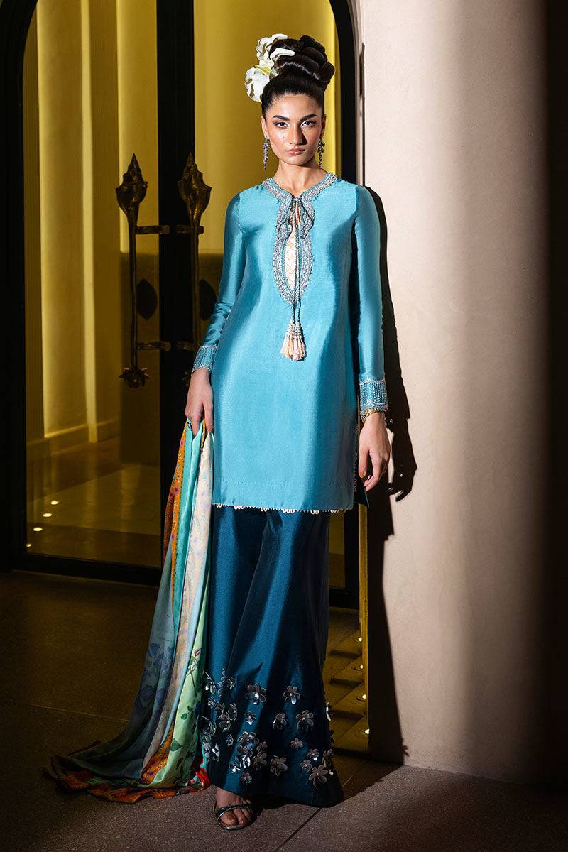 Haute Form | Diva Formals | Floral Applique by Maria Faisal - Registered Vendor of : Haute Form - type : Ladies Clothes - 100% original wedding dresses