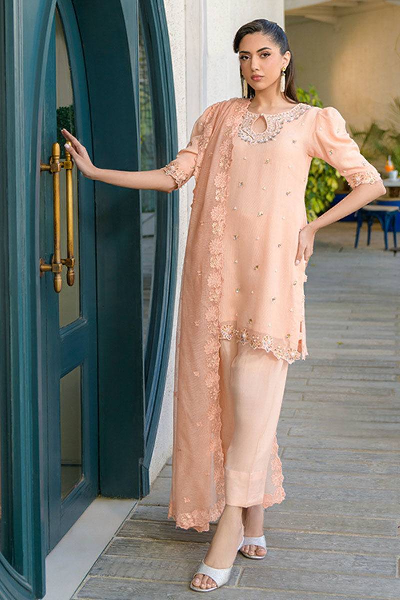 Fatima Khan | La Fleur Eid Edit | Peach Buzz by Maria Faisal - Registered Vendor of : Fatima Khan - type : Ladies Clothes - 100% original wedding dresses