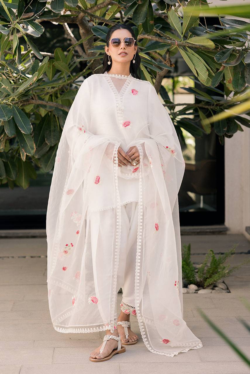 Deepak Perwani | Eid Edit 25 | Kut317 by Maria Faisal - Registered Vendor of : Deepak Perwani - type : Ladies Clothes - 100% original wedding dresses