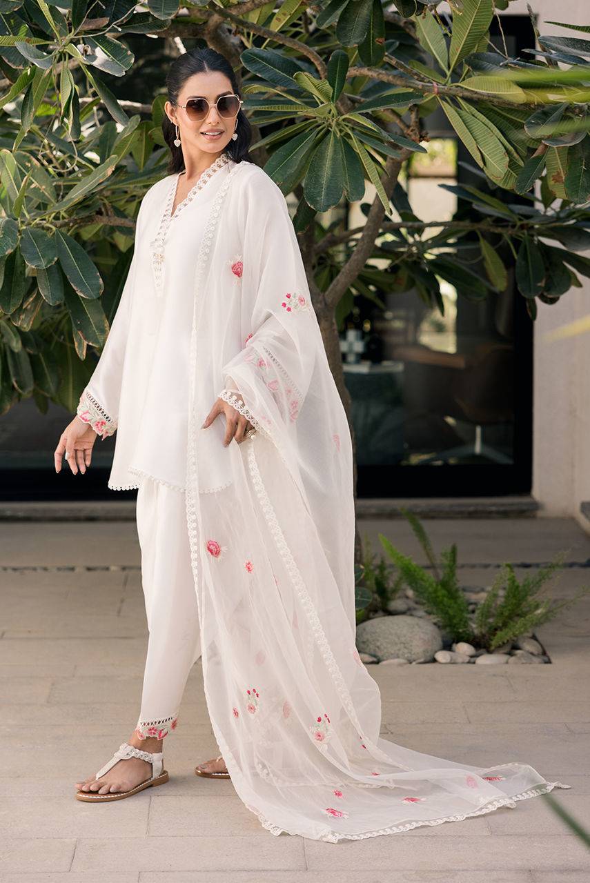 Deepak Perwani | Eid Edit 25 | Kut317 by Maria Faisal - Registered Vendor of : Deepak Perwani - type : Ladies Clothes - 100% original wedding dresses