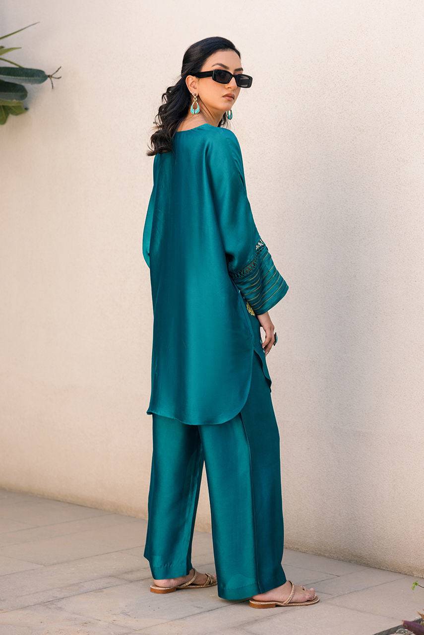 Deepak Perwani | Eid Edit 25 | Kut320 by Maria Faisal - Registered Vendor of : Deepak Perwani - type : - 100% original wedding dresses