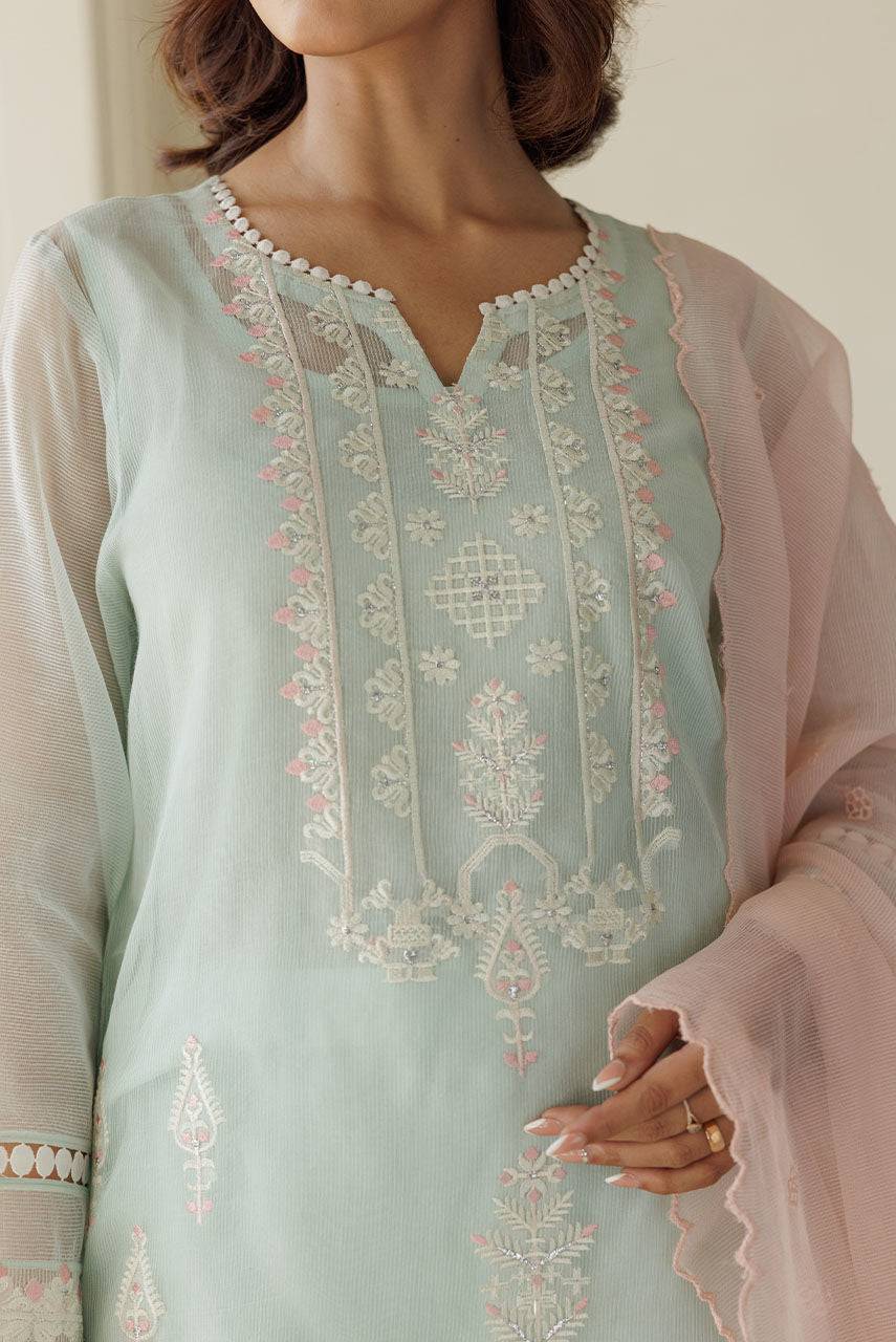 Deepak Perwani | Summer Festive 25 | Lilla 2 by Maria Faisal - Registered Vendor of : Deepak Perwani - type : Ladies Clothes - 100% original wedding dresses