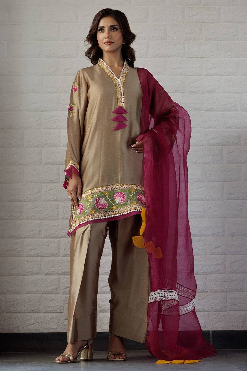 Deepak Perwani | Summer Festive 25 | Sophia by Maria Faisal - Registered Vendor of : Deepak Perwani - type : Ladies Clothes - 100% original wedding dresses