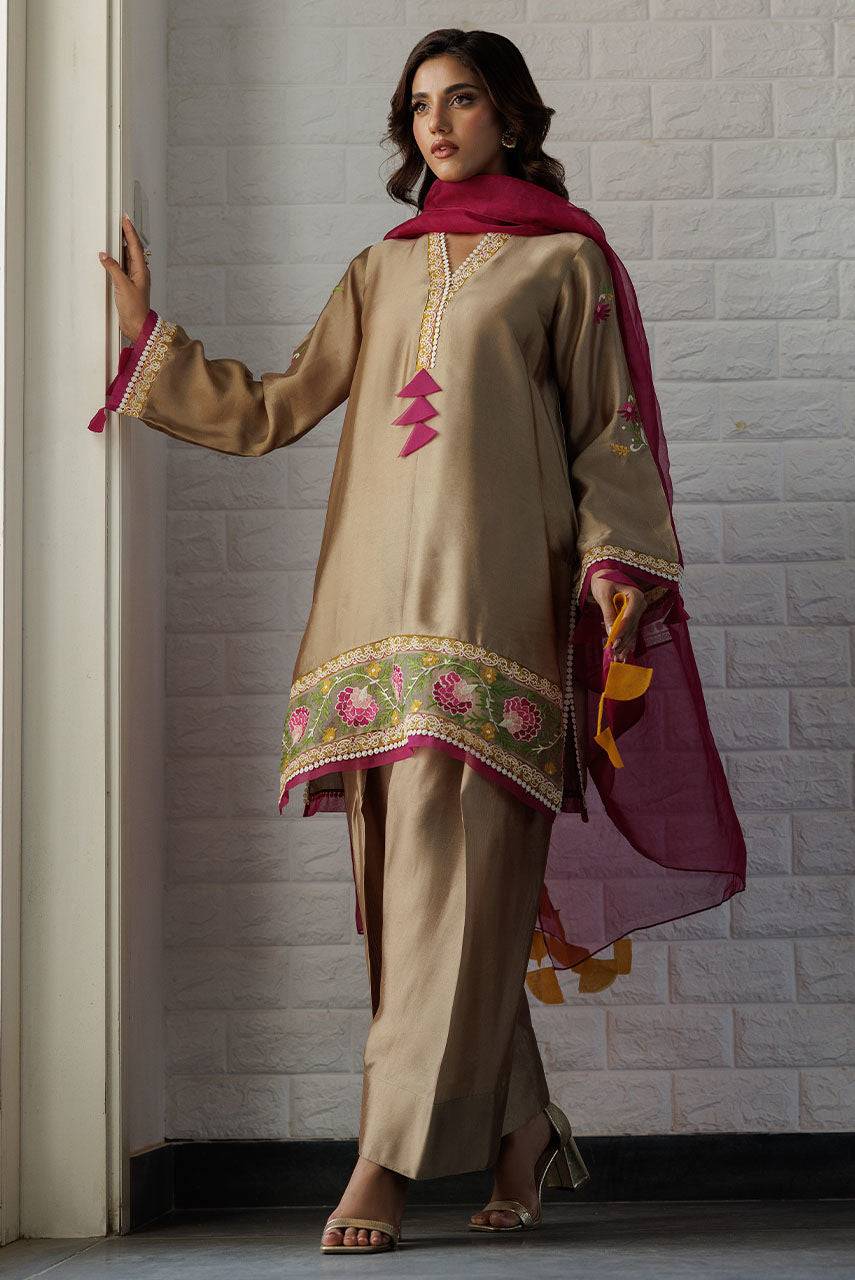 Deepak Perwani | Summer Festive 25 | Sophia by Maria Faisal - Registered Vendor of : Deepak Perwani - type : Ladies Clothes - 100% original wedding dresses