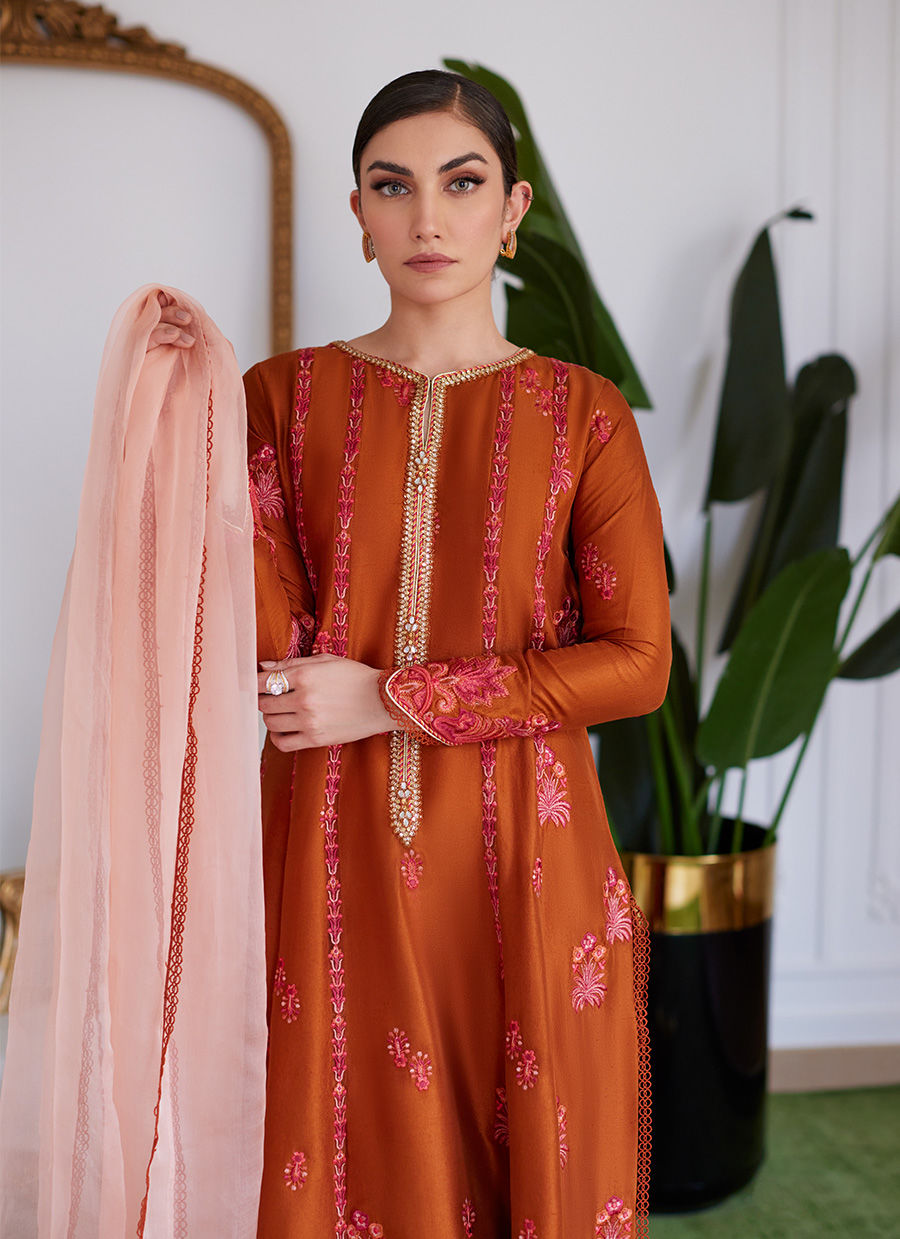 Farah Talib Aziz | Luna Eid Collection 24 | SENEERA - Ladies Clothes - Maria Faisal