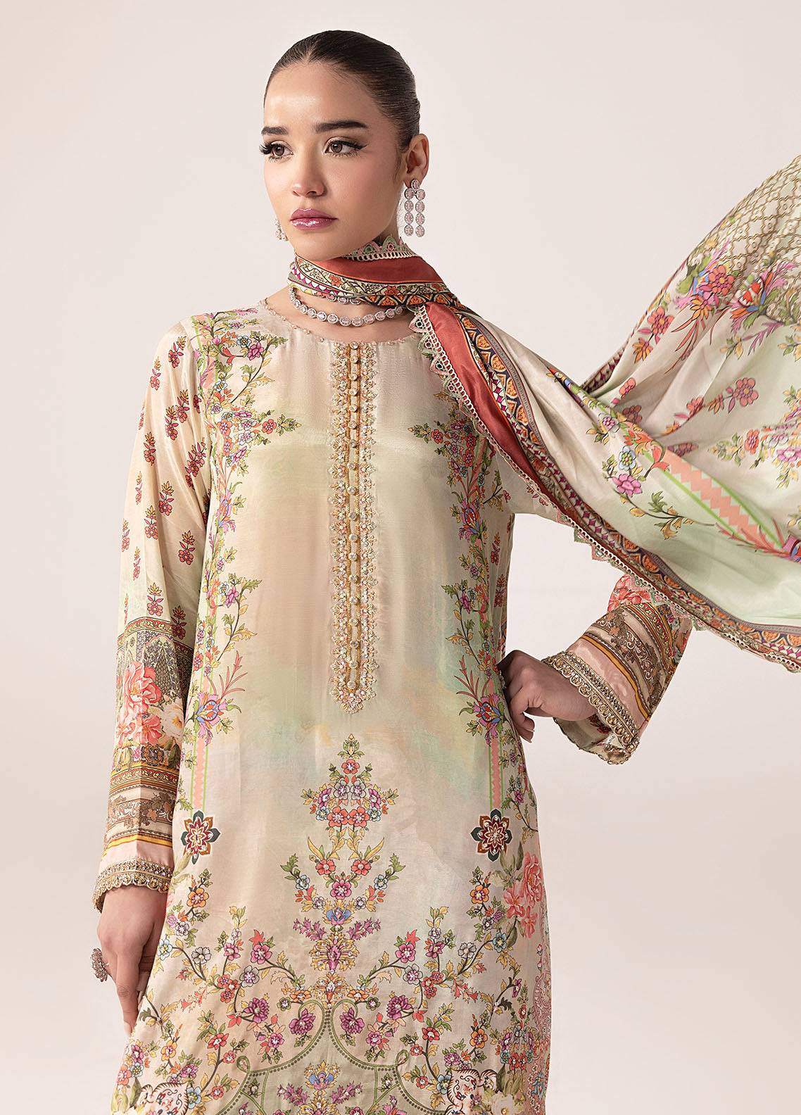 Sahane | Suay Silk Handwork Edit | CT-15004 AVA - SUAY by Maria Faisal - Registered Vendor of : Sahane - type : Ladies Clothes - 100% original wedding dresses