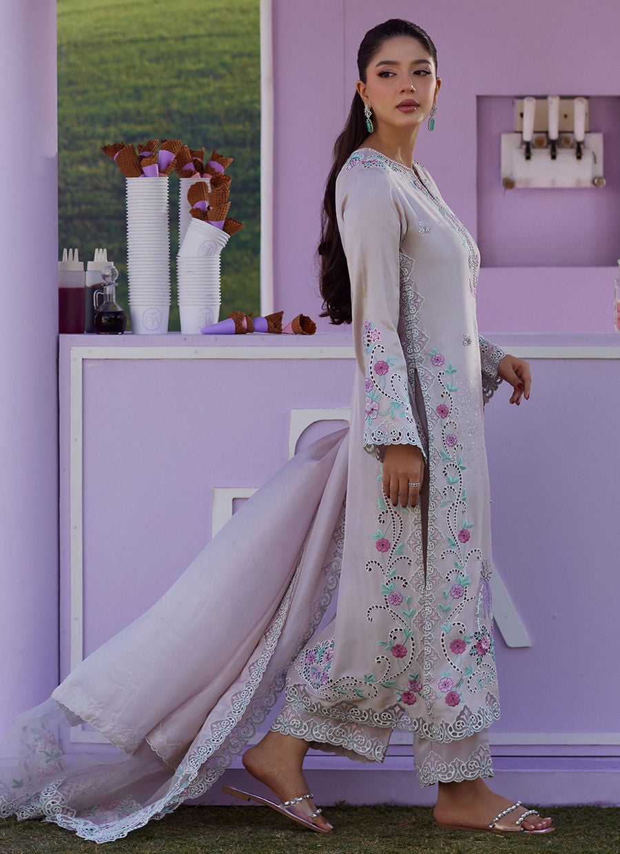 Farah Talib Aziz | Luna Eid 26 | Ailsa Shirt And Dupatta - Luxury Dress - available at Maria Faisal in UK and USA.