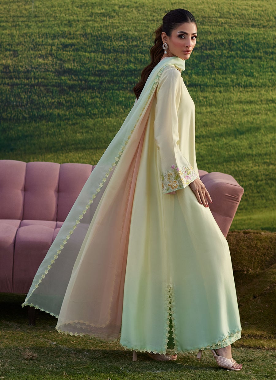 Farah Talib Aziz | Luna Eid 26 | Xeina Shirt And Dupatta - Luxury Dress - available at Maria Faisal in UK and USA.