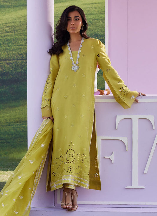 Farah Talib Aziz | Luna Eid 26 | Jayah Shirt And Dupatta - Luxury Dress - available at Maria Faisal in UK and USA.