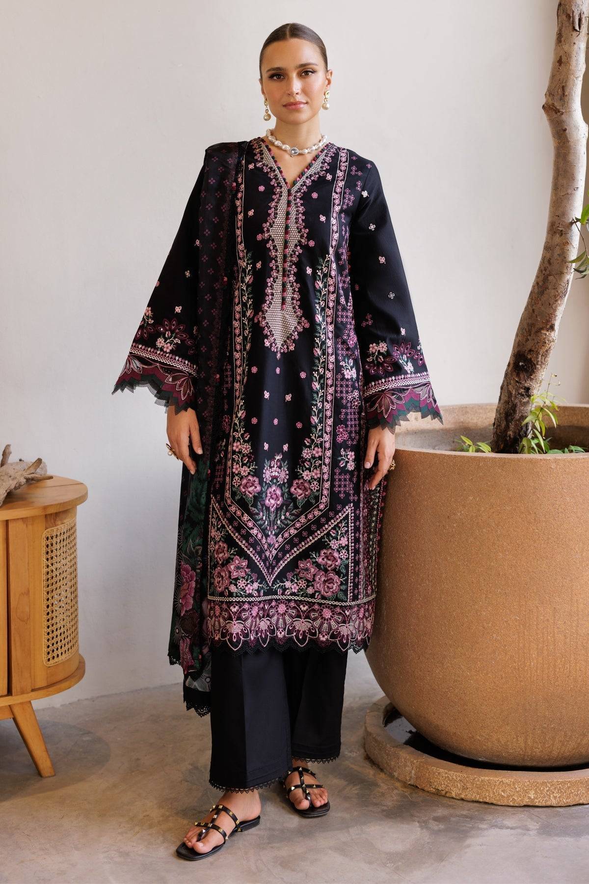 Xenia Formals | Luxury Lawn 25 | ZITA by Maria Faisal - Registered Vendor of : Xenia Formals - type : Ladies Clothes - 100% original wedding dresses