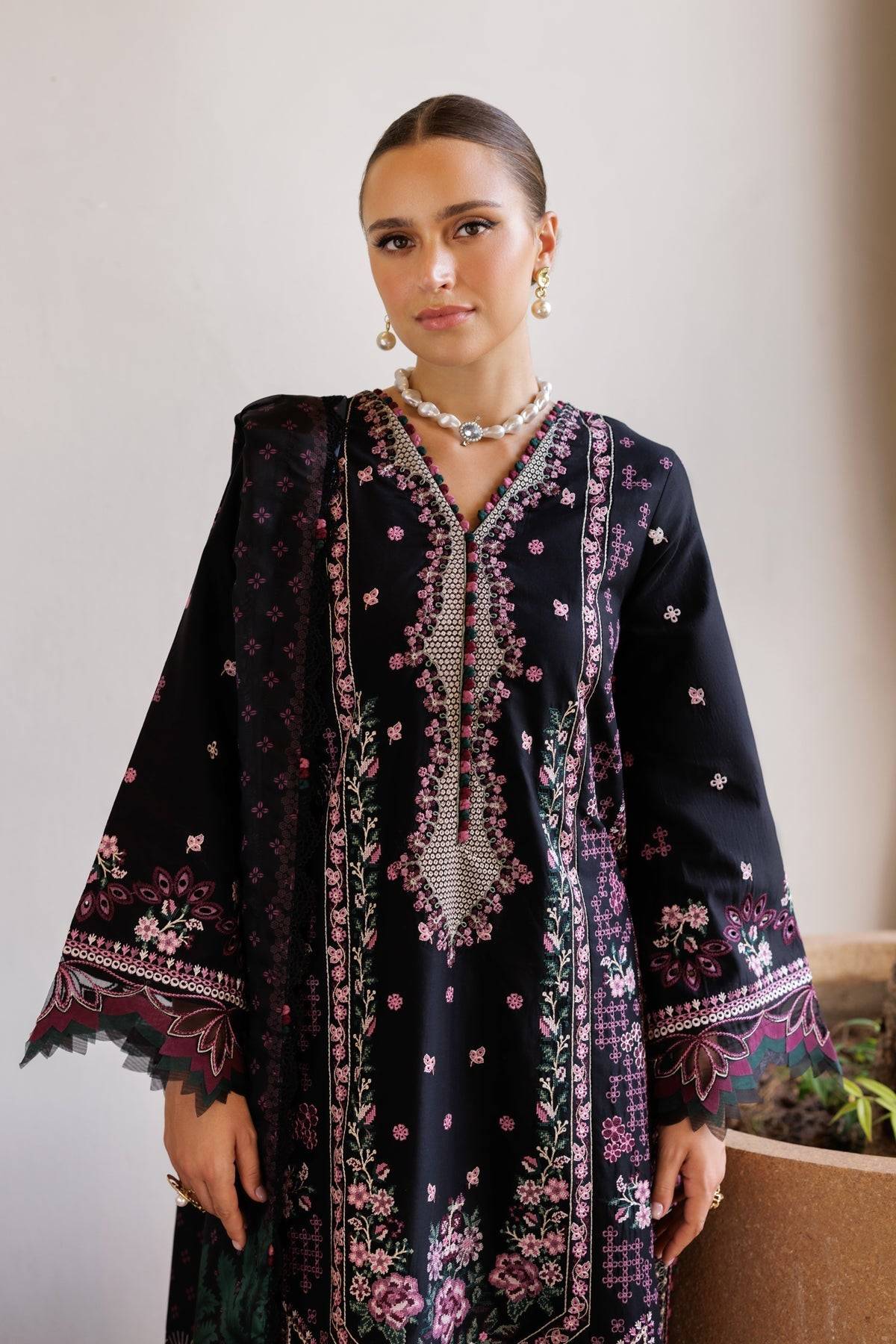 Xenia Formals | Luxury Lawn 25 | ZITA by Maria Faisal - Registered Vendor of : Xenia Formals - type : Ladies Clothes - 100% original wedding dresses