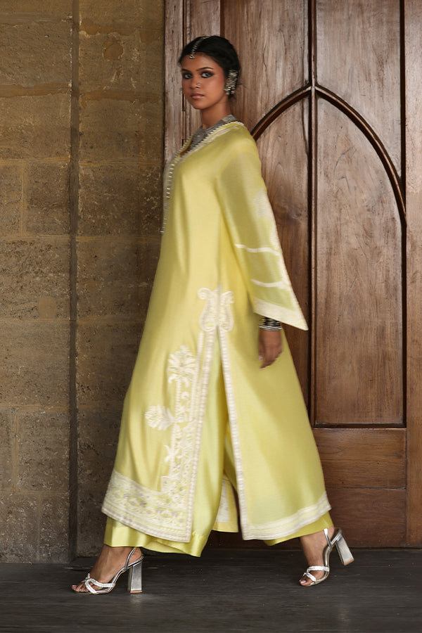 Wardha Saleem | Aari Collection |  Mahveen - Formal Dress - available at Maria Faisal in UK and USA.