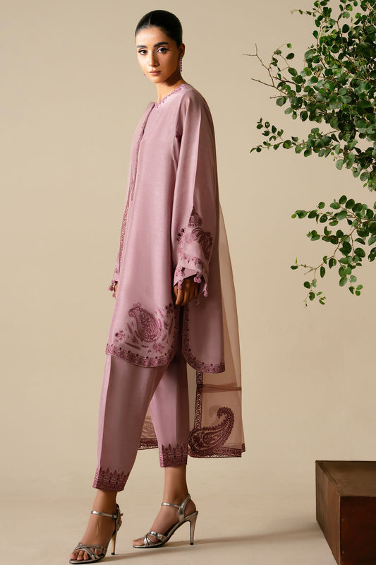 Zaha | Serae Pret | FLORAYNE - Formal Dress - available at Maria Faisal in UK and USA.