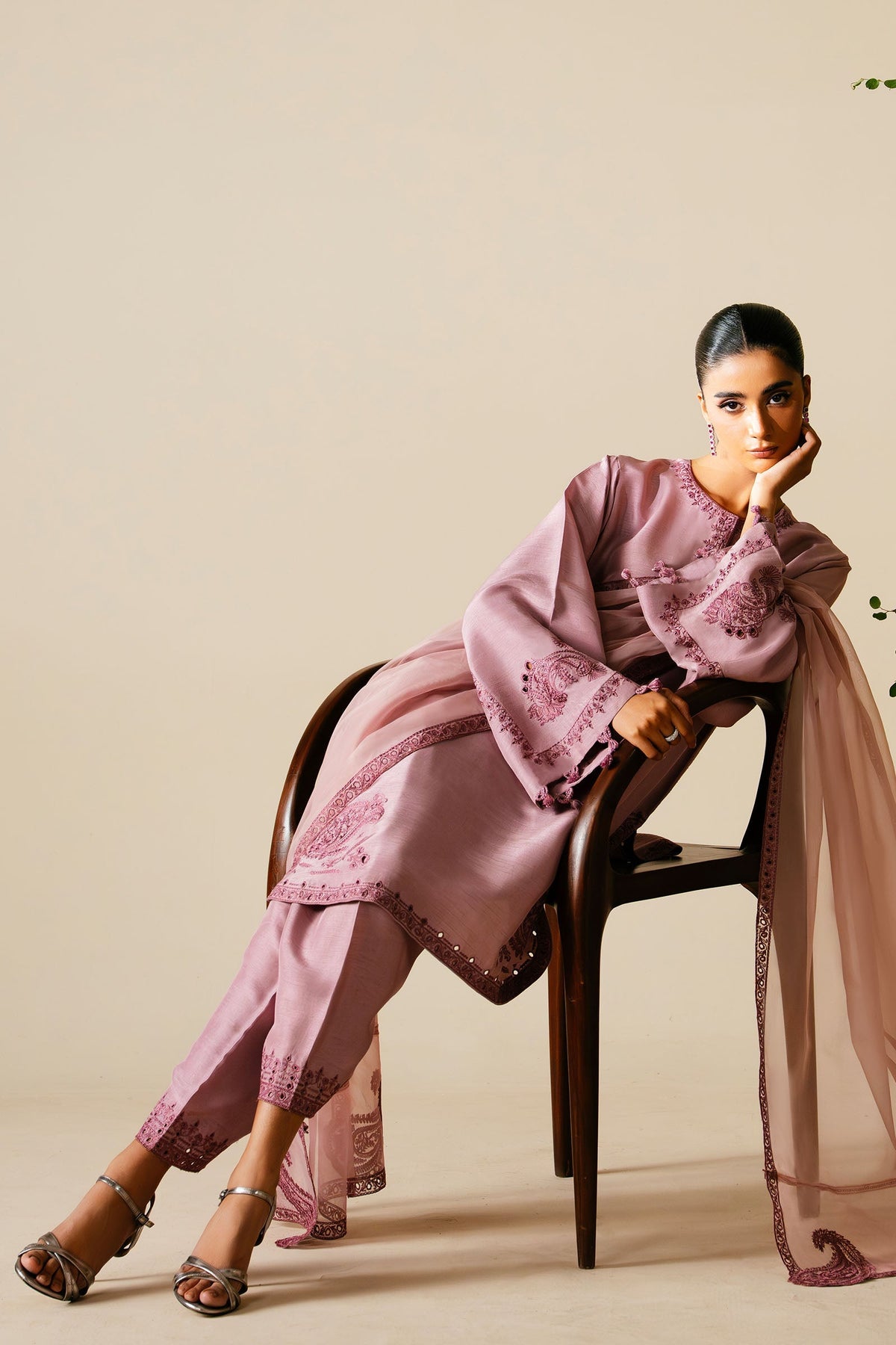 Zaha | Serae Pret | FLORAYNE - Formal Dress - available at Maria Faisal in UK and USA.
