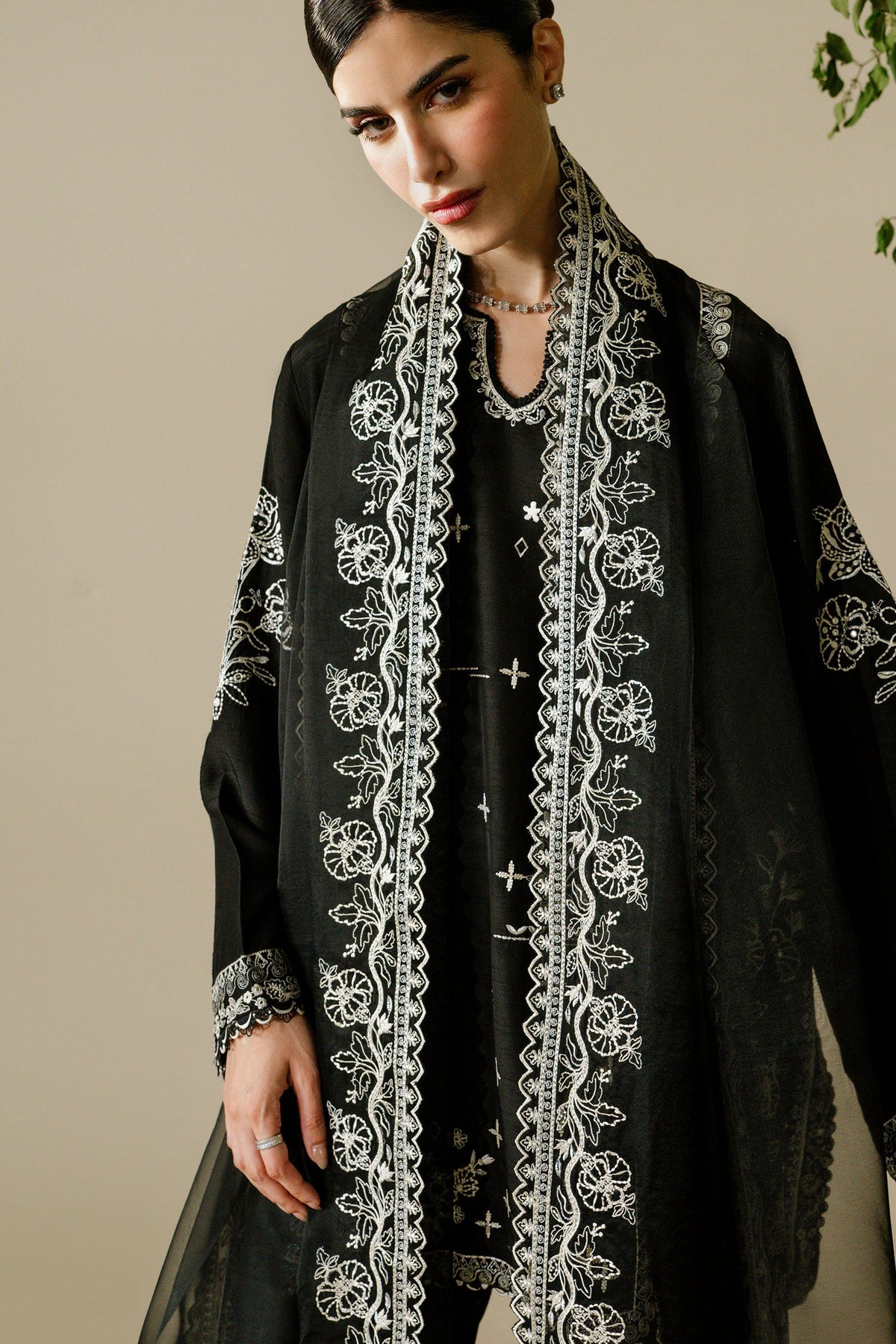Zaha | Serae Pret |  NOCTIS - Formal Dress - available at Maria Faisal in UK and USA.