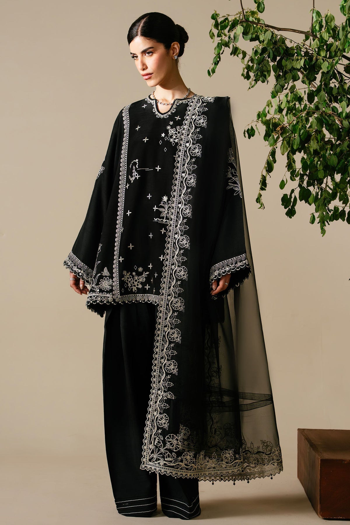Zaha | Serae Pret |  NOCTIS - Formal Dress - available at Maria Faisal in UK and USA.