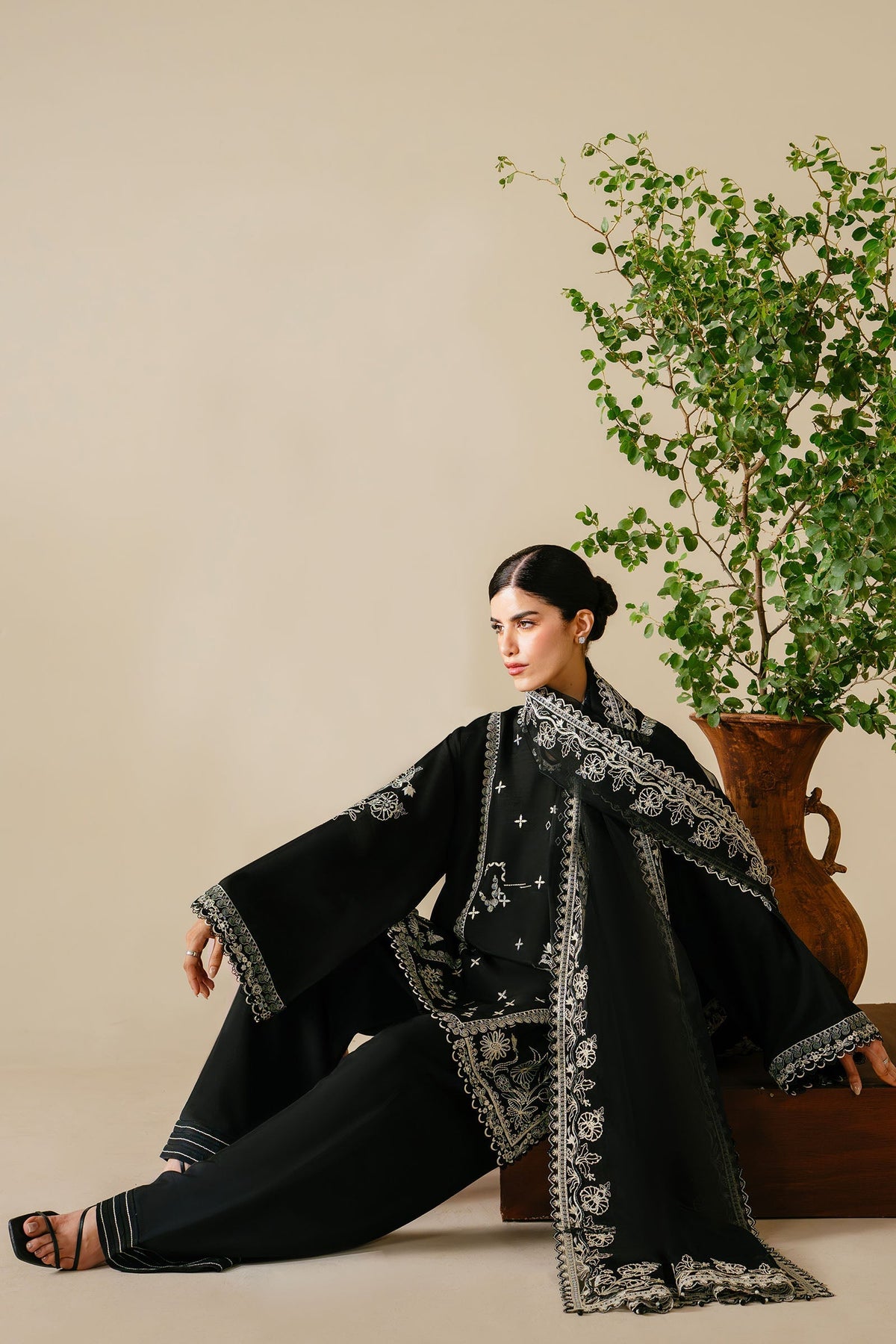 Zaha | Serae Pret |  NOCTIS - Formal Dress - available at Maria Faisal in UK and USA.
