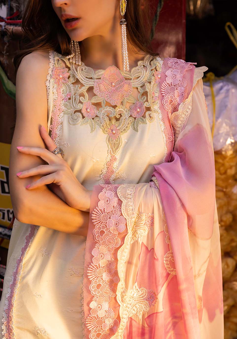 Zarqash | Luxury Lawn 25 | ZQLU 009 LAYLA by Maria Faisal - Registered Vendor of : Zarqash - type : Ladies Clothes - 100% original wedding dresses