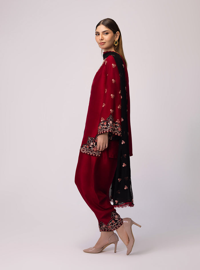 Zainab Chottani | Luxe Edit 25 | Ilaya - Formal Dress - available at Maria Faisal in UK and USA.