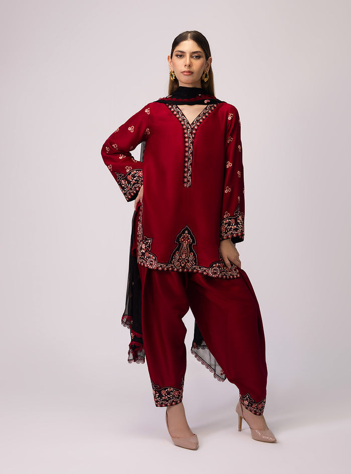 Zainab Chottani | Luxe Edit 25 | Ilaya - Formal Dress - available at Maria Faisal in UK and USA.