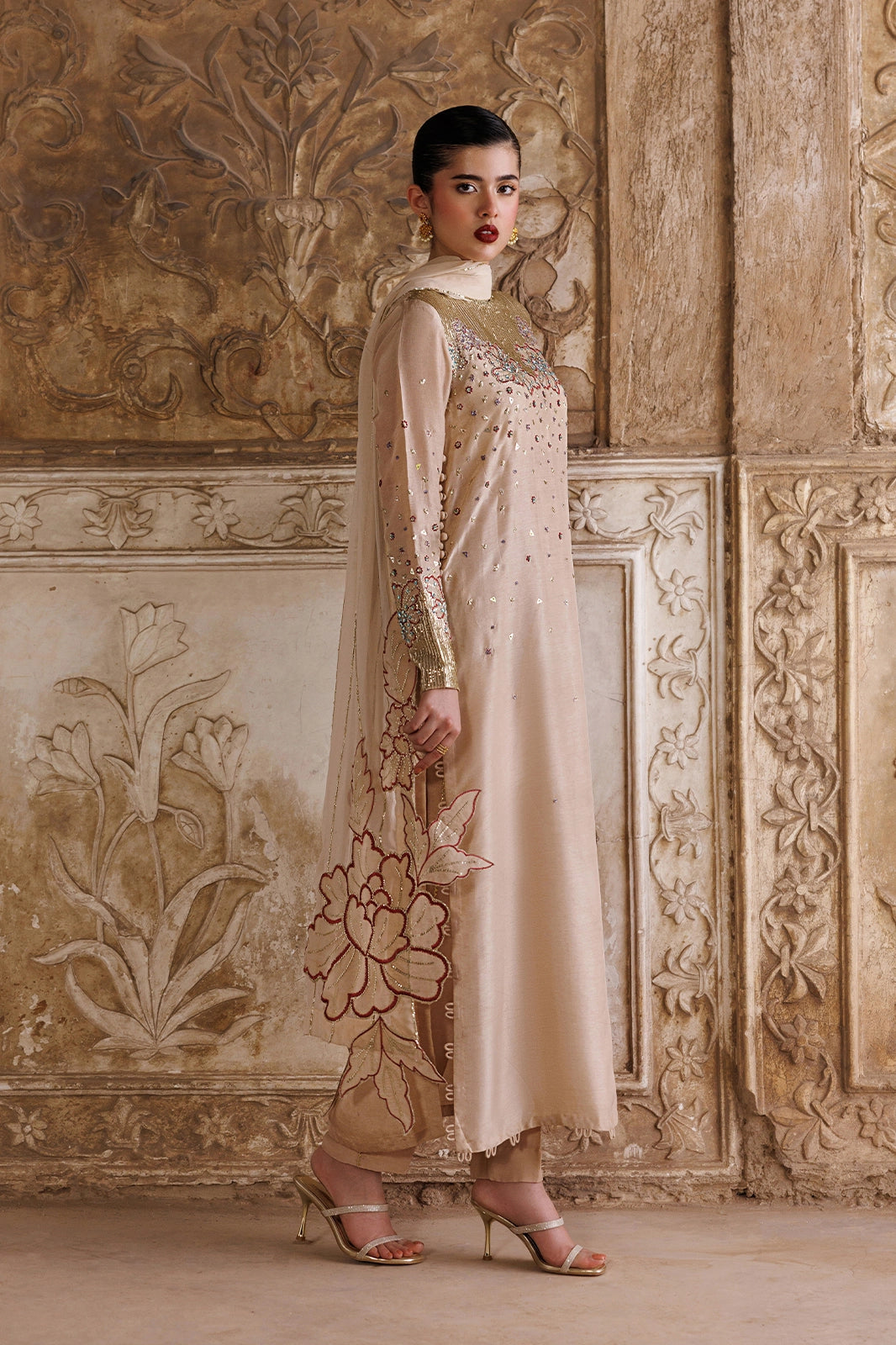 Vanya | Virsa Formals | ED-010 - Formal Dress - available at Maria Faisal in UK and USA.