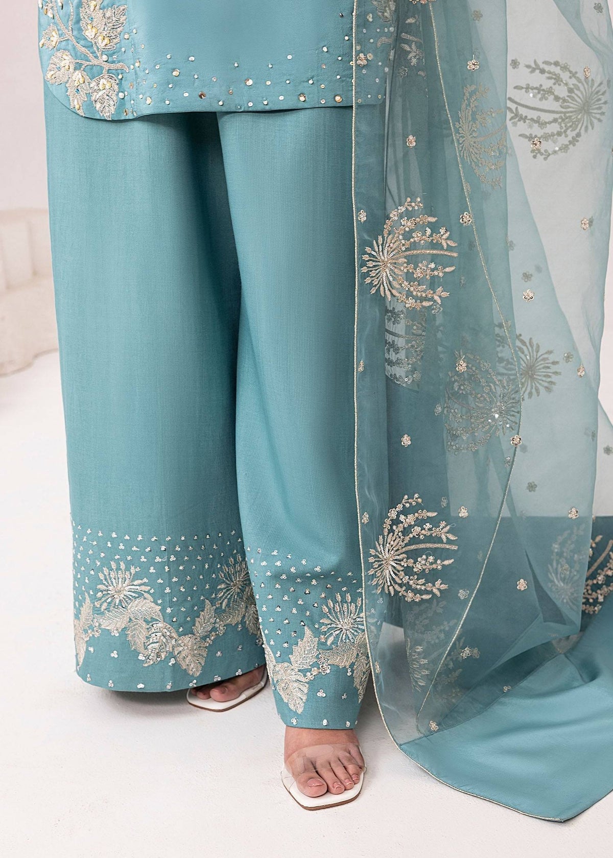 Jamnii | Silk Ivy | Dewdrop by Maria Faisal - Registered Vendor of : Jamnii - type : Ladies Clothes - 100% original wedding dresses