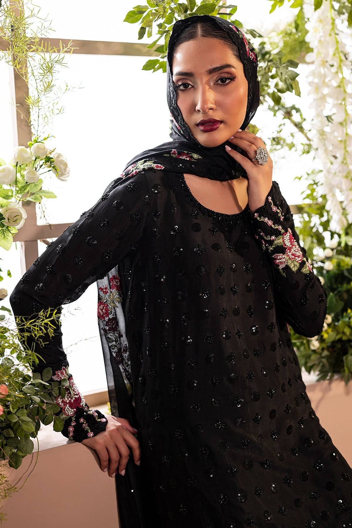 Mina Kashif | Loona Lawn 25 | Opal by Maria Faisal - Registered Vendor of : Mina Kashif - type : Ladies Clothes - 100% original wedding dresses