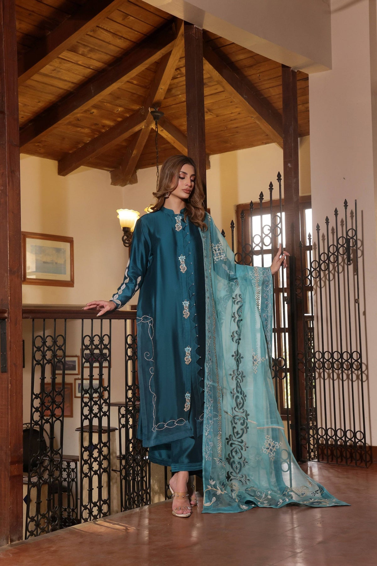 Mona Imran | Ezel Eid 25 | Jahanbano by Maria Faisal - Registered Vendor of : Mona Imran - type : Ladies Clothes - 100% original wedding dresses
