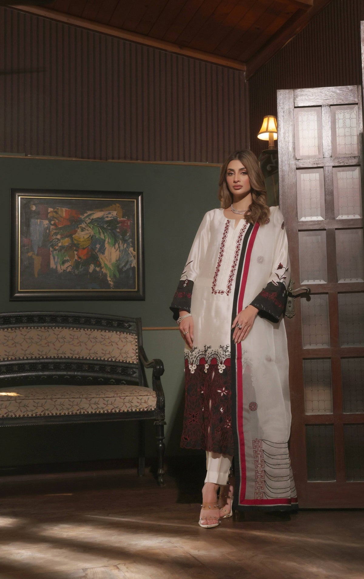 Mona Imran | Ezel Eid 25 |Zeba by Maria Faisal - Registered Vendor of : Mona Imran - type : Ladies Clothes - 100% original wedding dresses