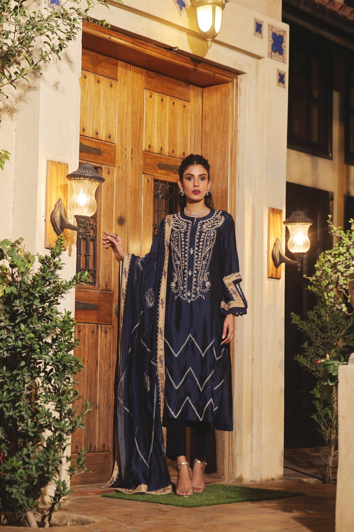 Mona Imran | Ezel Eid 25 | Shahnisa by Maria Faisal - Registered Vendor of : Mona Imran - type : Ladies Clothes - 100% original wedding dresses