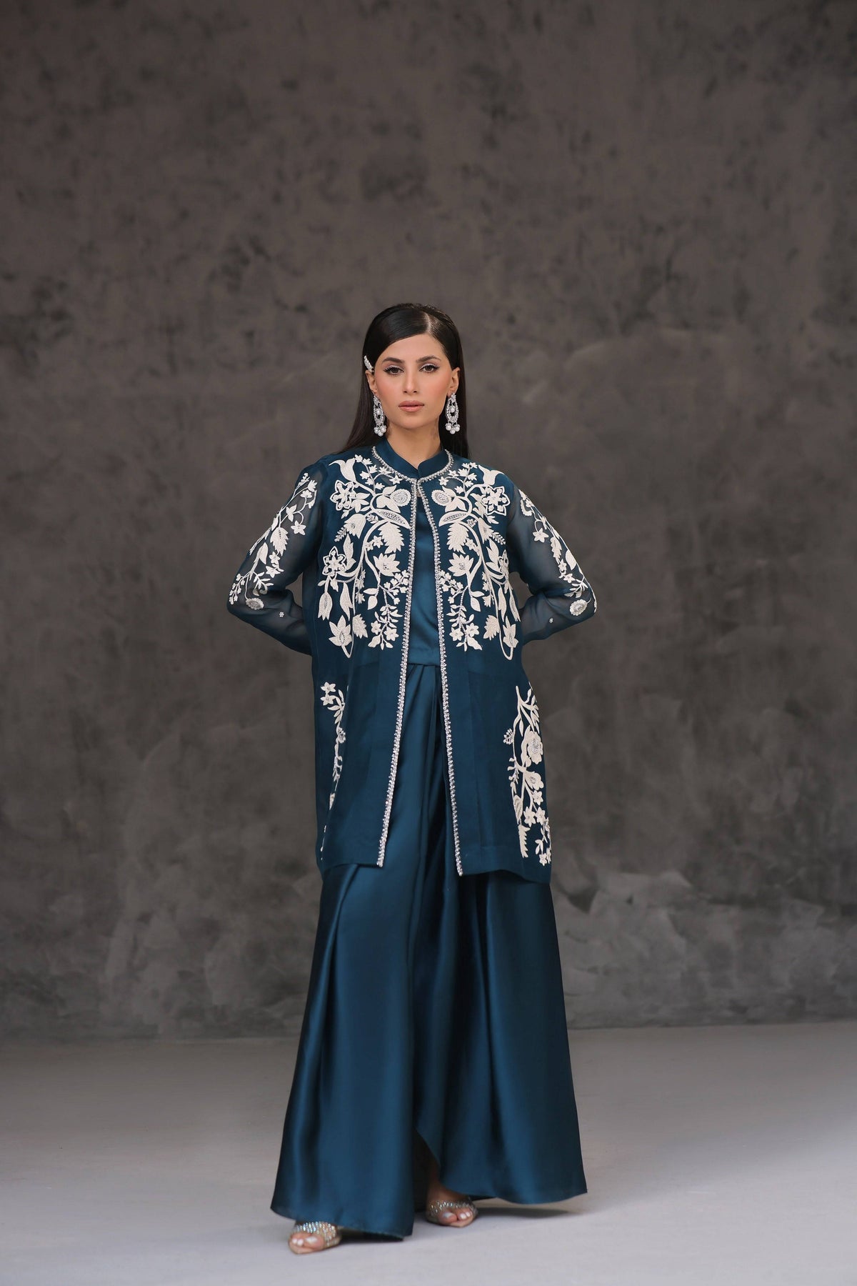 Mona Imran | Ezel Eid 25 | Zayra by Maria Faisal - Registered Vendor of : Mona Imran - type : Ladies Clothes - 100% original wedding dresses