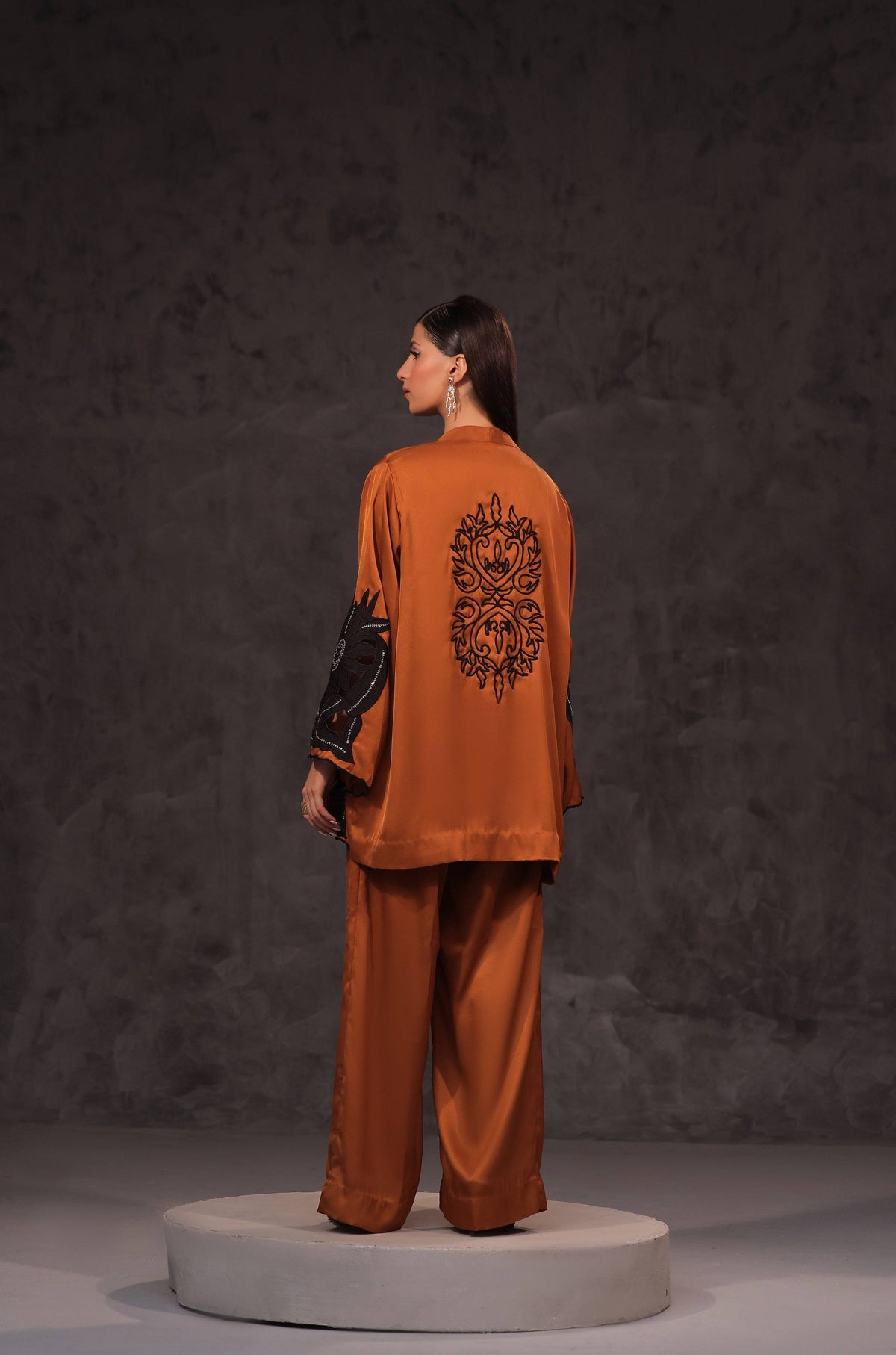 Mona Imran | Ezel Eid 25 | Meena by Maria Faisal - Registered Vendor of : Mona Imran - type : Ladies Clothes - 100% original wedding dresses