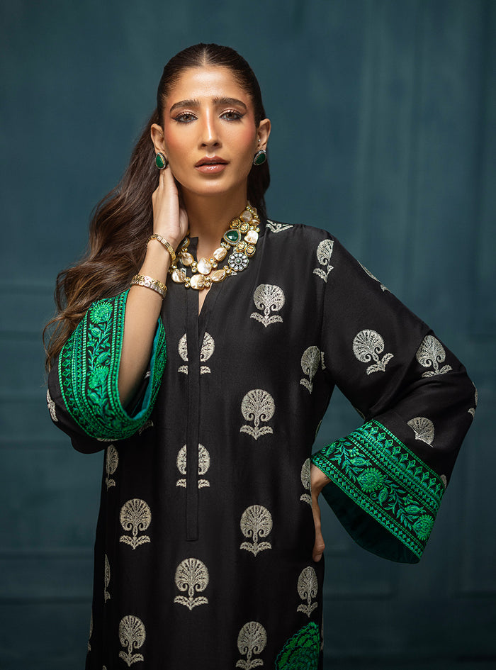 Zainab Chottani | Luxe Edit 25 | Shyna - Formal Dress - available at Maria Faisal in UK and USA.
