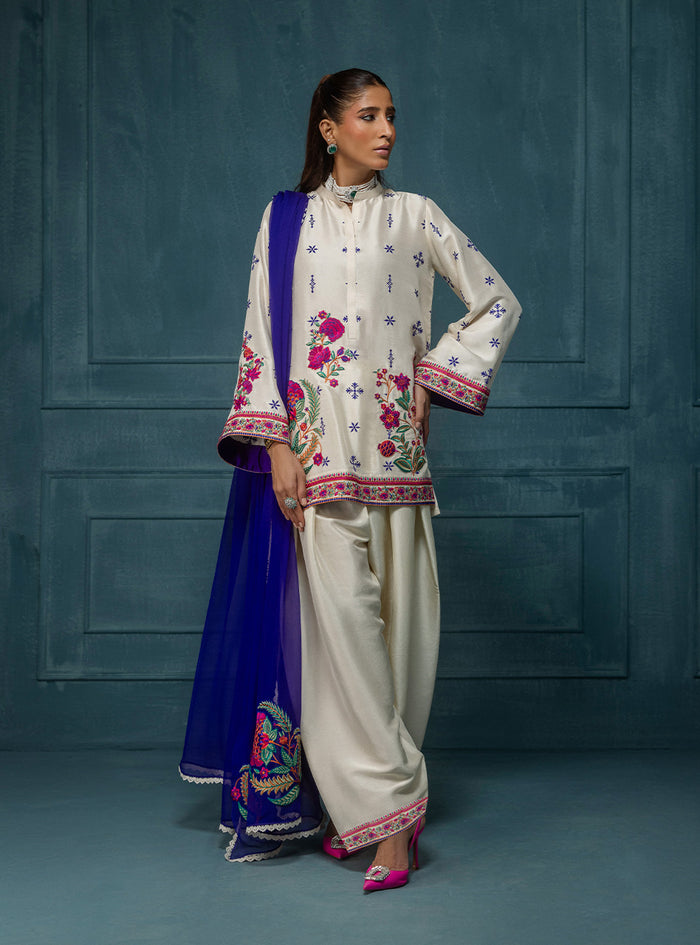 Zainab Chottani | Luxe Edit 25 | Minal - Formal Dress - available at Maria Faisal in UK and USA.