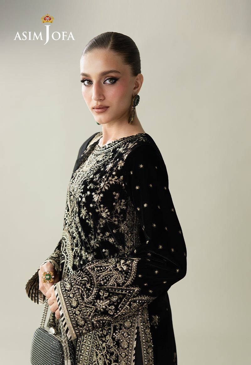 Asim Jofa | Makhmal Velvet 25 | AJULM-01 - Formal Dress - available at Maria Faisal in UK and USA.