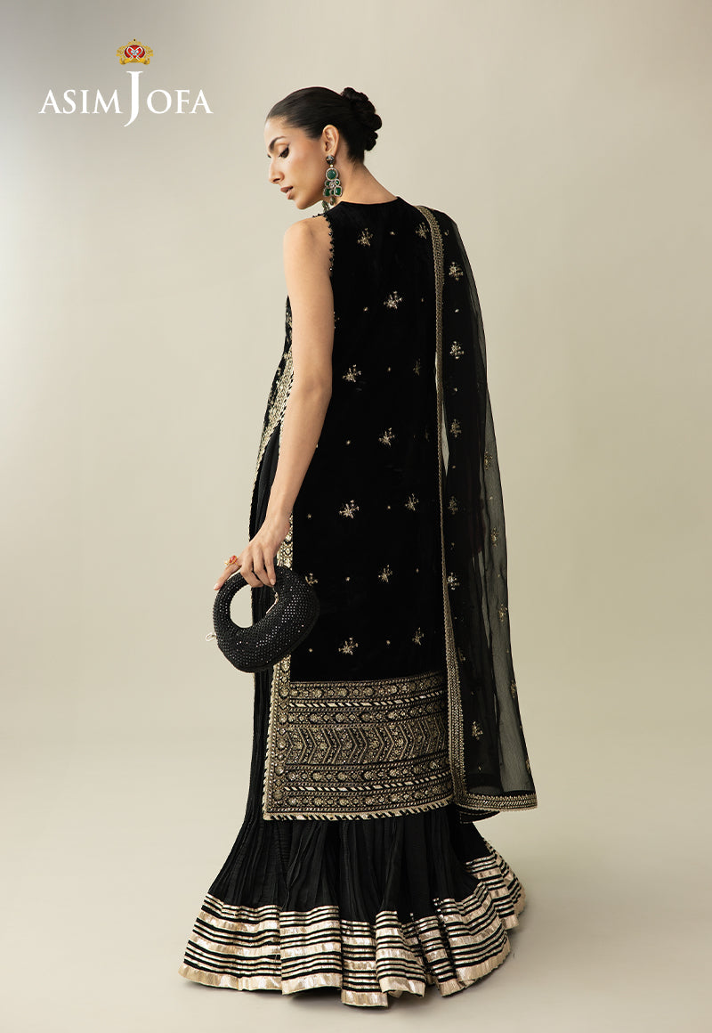 Asim Jofa | Makhmal Velvet 25 | AJULM-01 - Formal Dress - available at Maria Faisal in UK and USA.