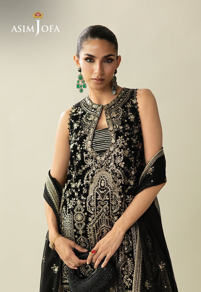 Asim Jofa | Makhmal Velvet 25 | AJULM-01 - Formal Dress - available at Maria Faisal in UK and USA.