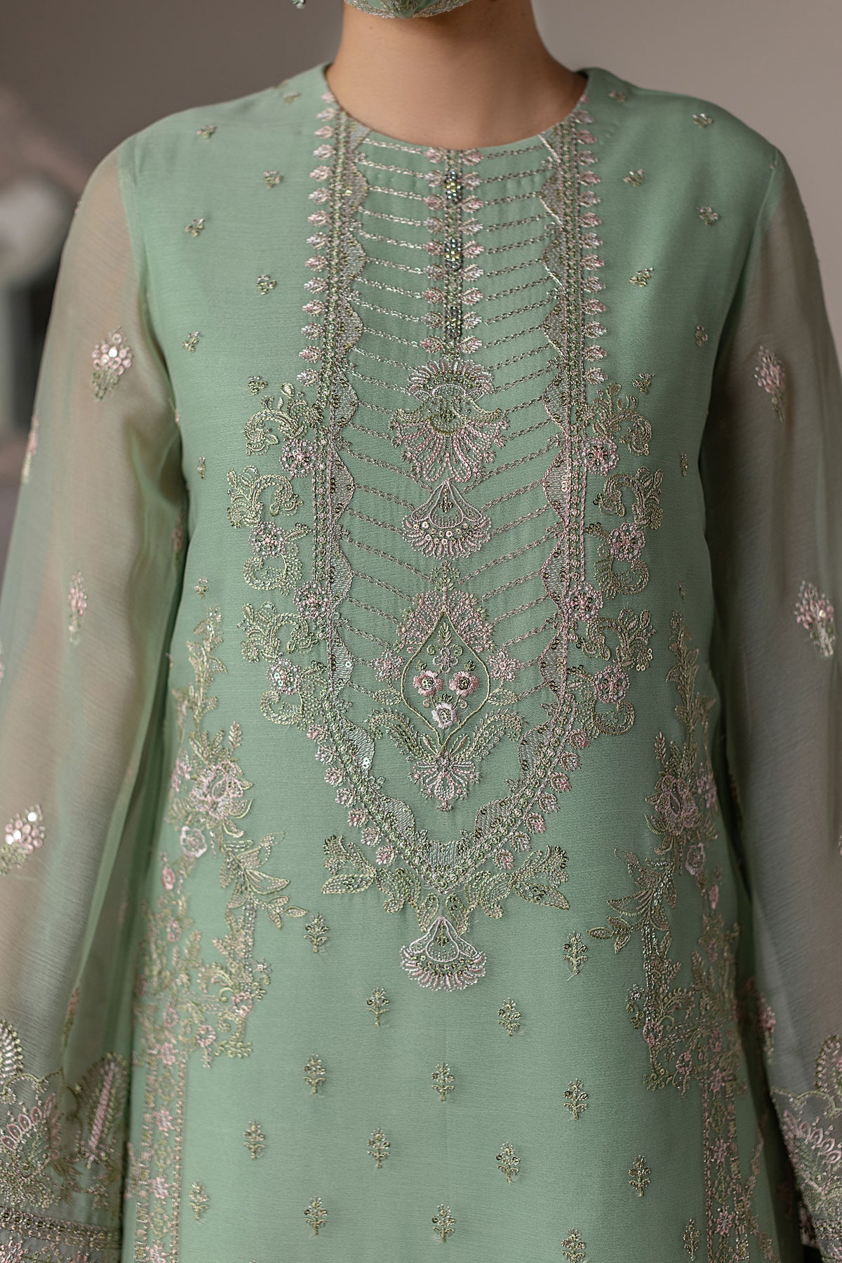Flossie | Dilkash Kuch Khas | DI-06 A - Formal Dress - available at Maria Faisal in UK and USA.