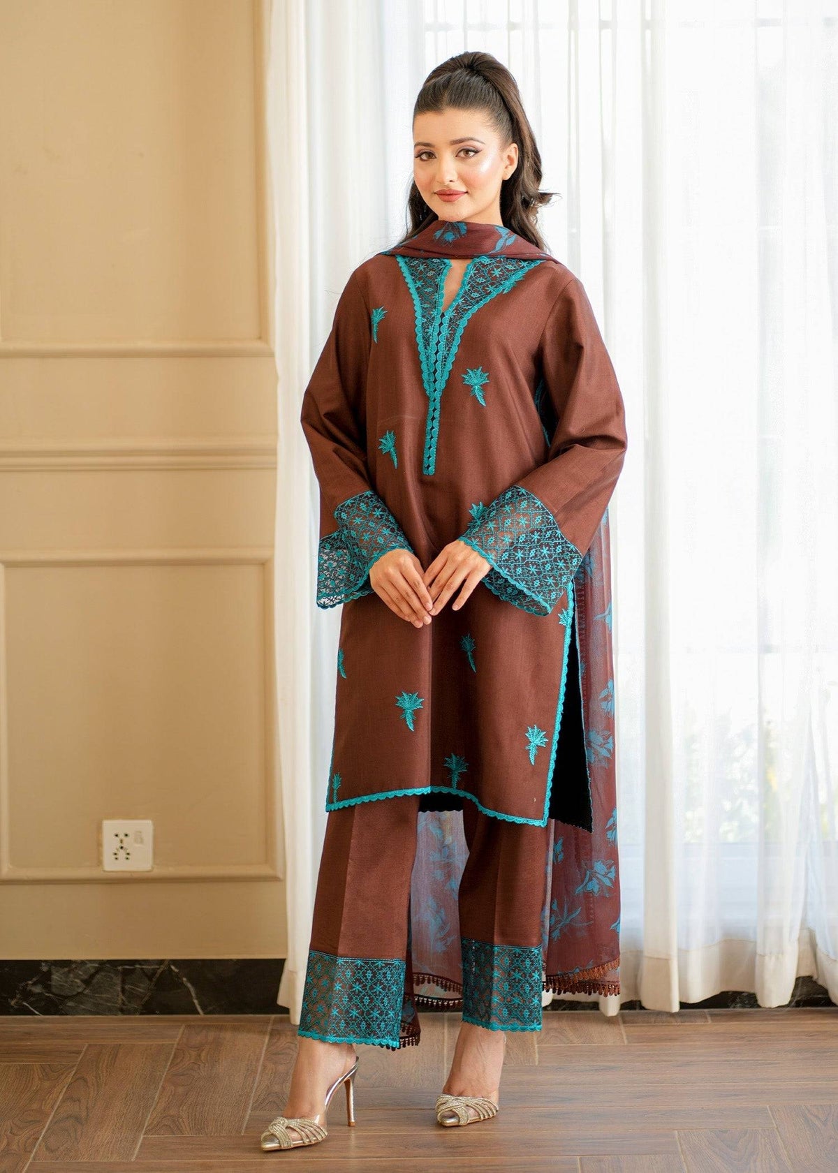 Fozia Khalid | Silk Spire | COCOA by Maria Faisal - Registered Vendor of : Fozia Khalid - type : Ladies Clothes - 100% original wedding dresses