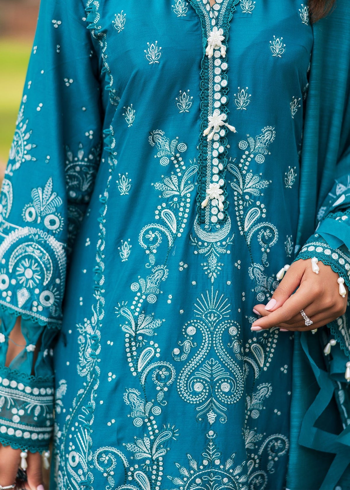 Paras by Pasha | Bloom and Beyond | Sapphire Bloom by Maria Faisal - Registered Vendor of : Paras by Pasha - type : Ladies Clothes - 100% original wedding dresses
