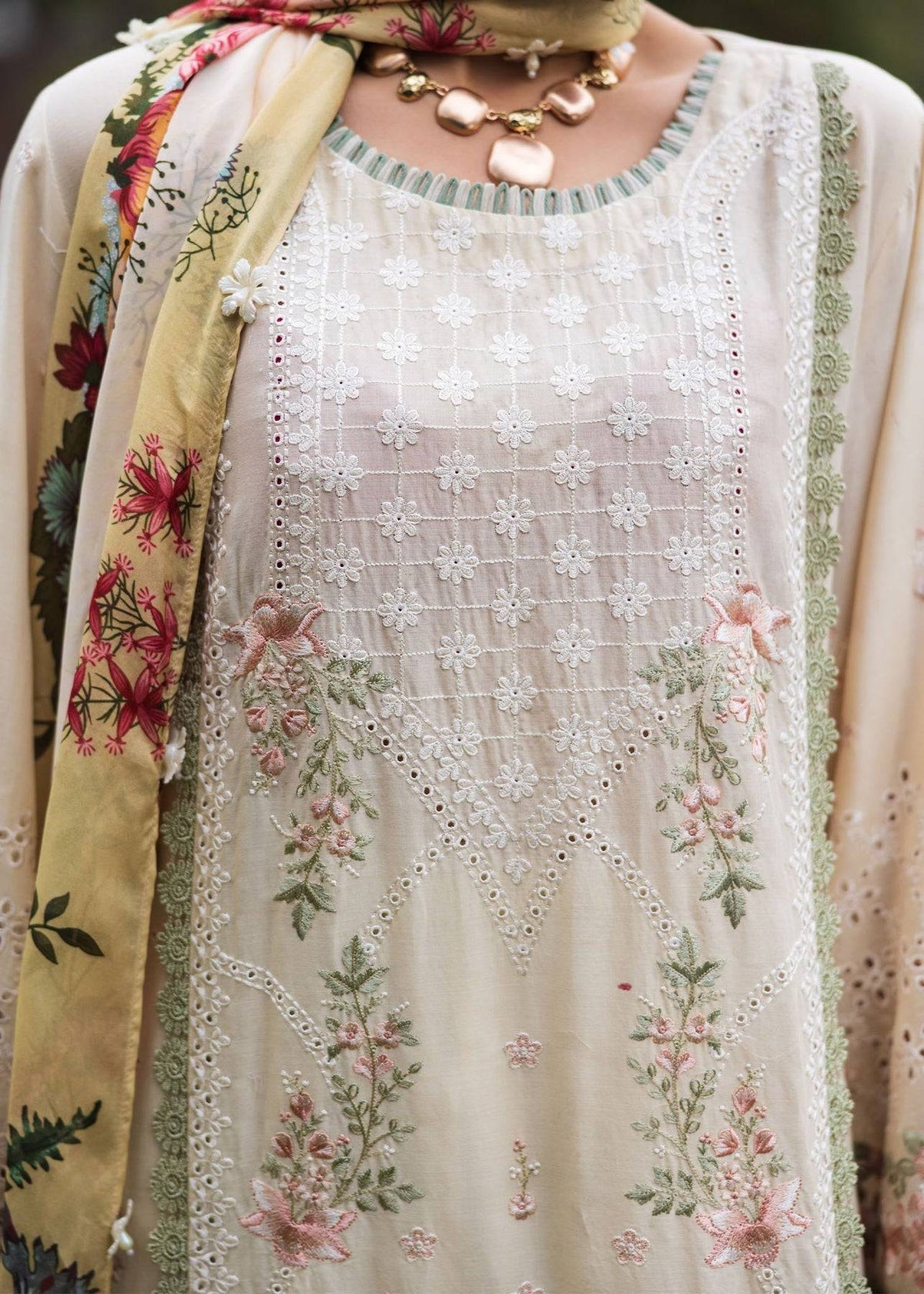 Paras by Pasha | Bloom and Beyond | Snowdrop Bloom by Maria Faisal - Registered Vendor of : Paras by Pasha - type : Ladies Clothes - 100% original wedding dresses
