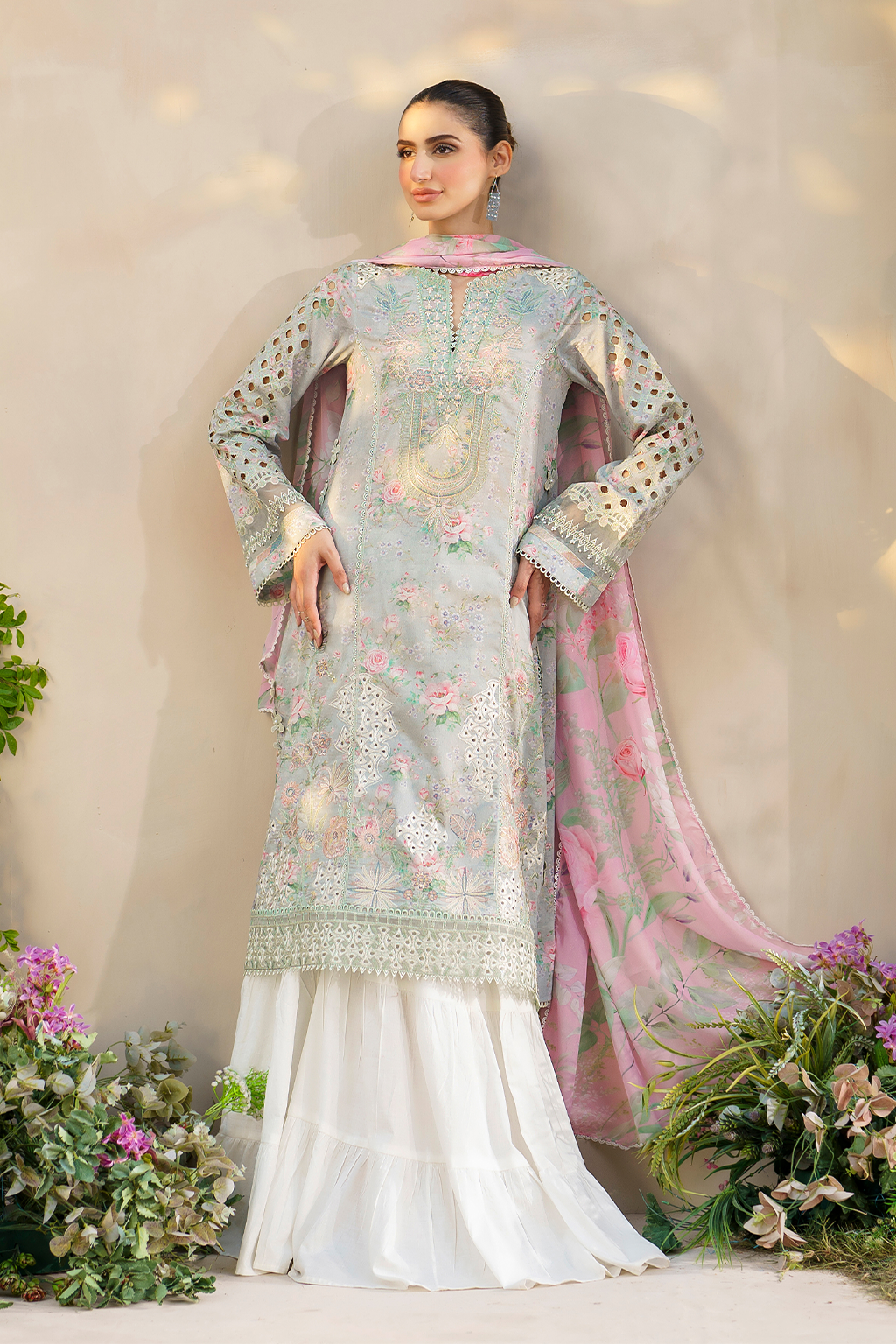 Iznik | Festive lawn 24 | SFL-07 - Designer Dress with Intricate embroidery and embellishments. Shop elegent wedding dress at Maria Faisal.