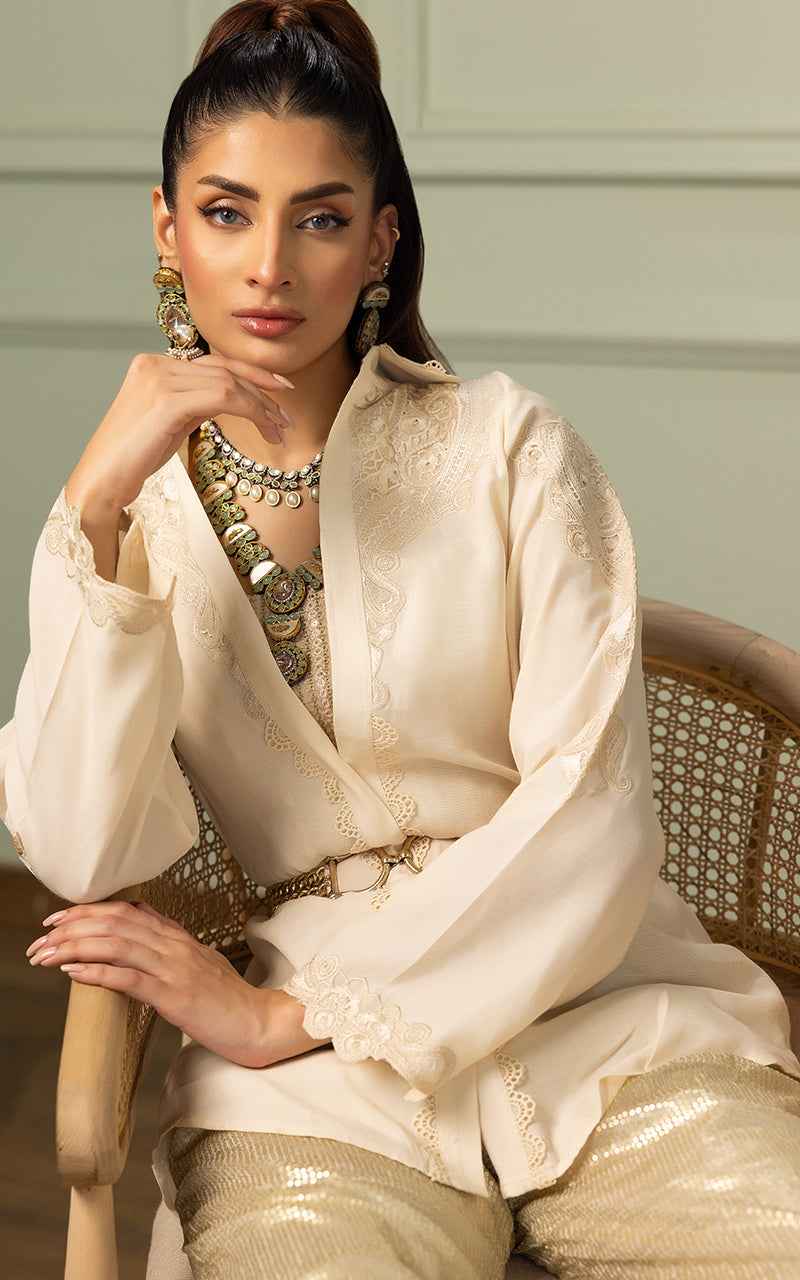 Threads and Motifs | Formal Dresses 25 | EMBROIDERED TOP WITH TUBE AND SEQUINS TROUSER