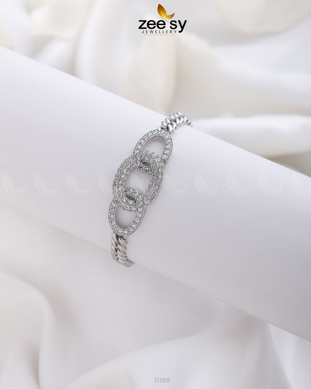 Three Linked Circles Bracelet - Bracelet 