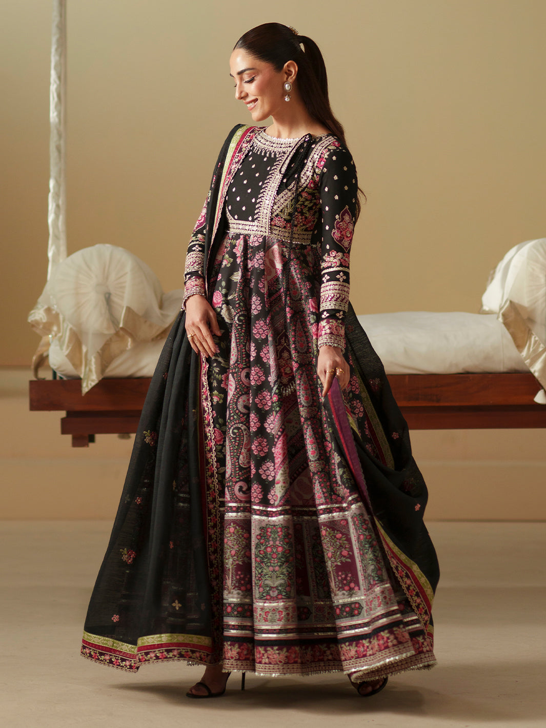 Bin Ilyas | Mashriq Luxury Lawn 26 | D-115-B - Luxury Dress - available at Maria Faisal in UK and USA.