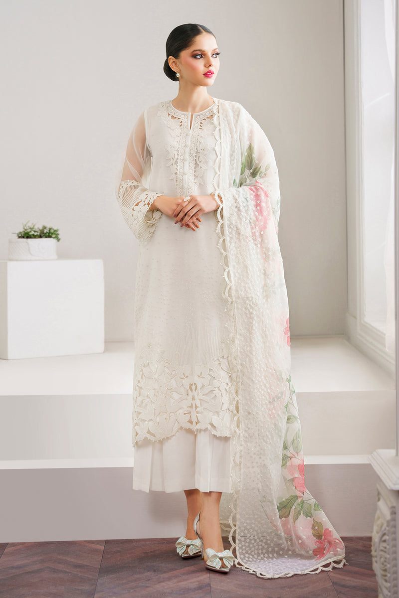 Baroque | Luxury Pret 24 | UF-526 - Designer Dress with Intricate embroidery and embellishments. Shop elegent wedding dress at Maria Faisal.