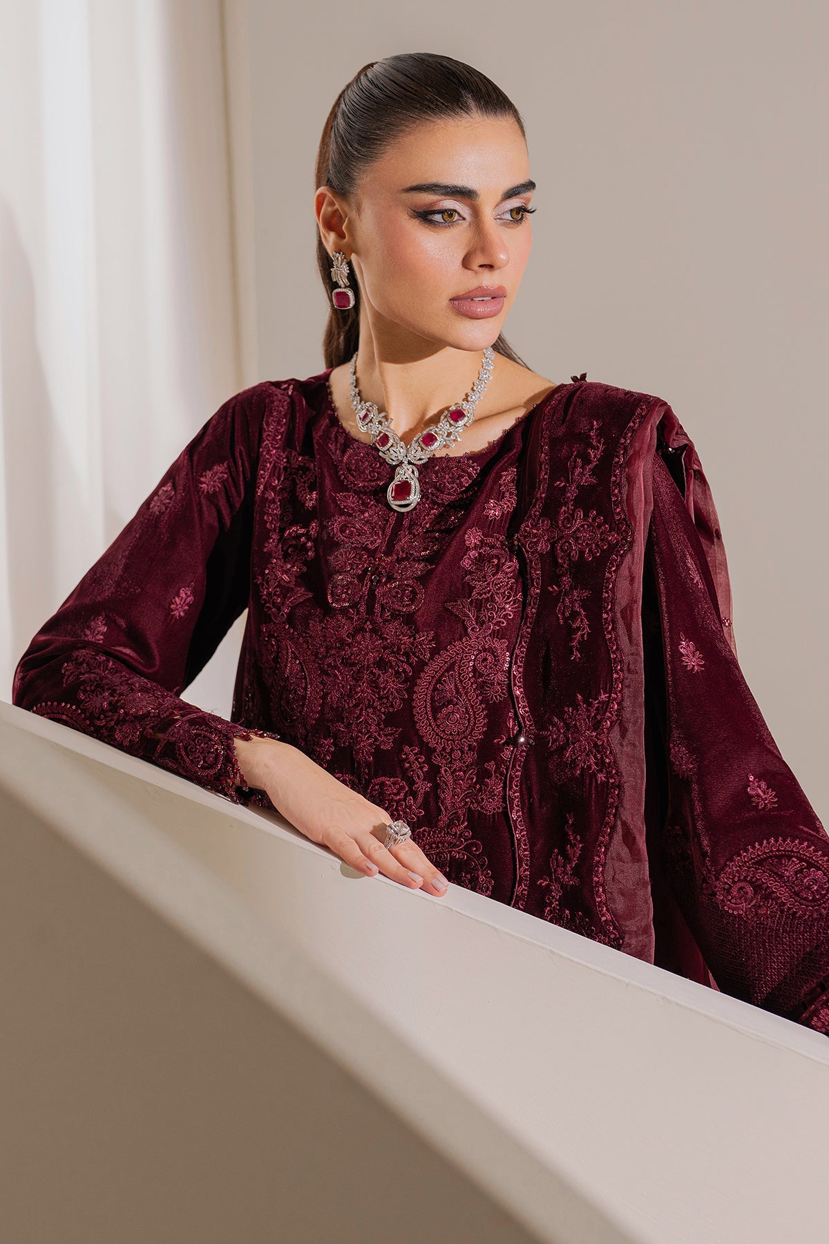 Baroque | Jahanara Luxury Velvet 23 | UF-758 - Designer Dress with Intricate embroidery and embellishments. Shop elegent wedding dress at Maria Faisal.