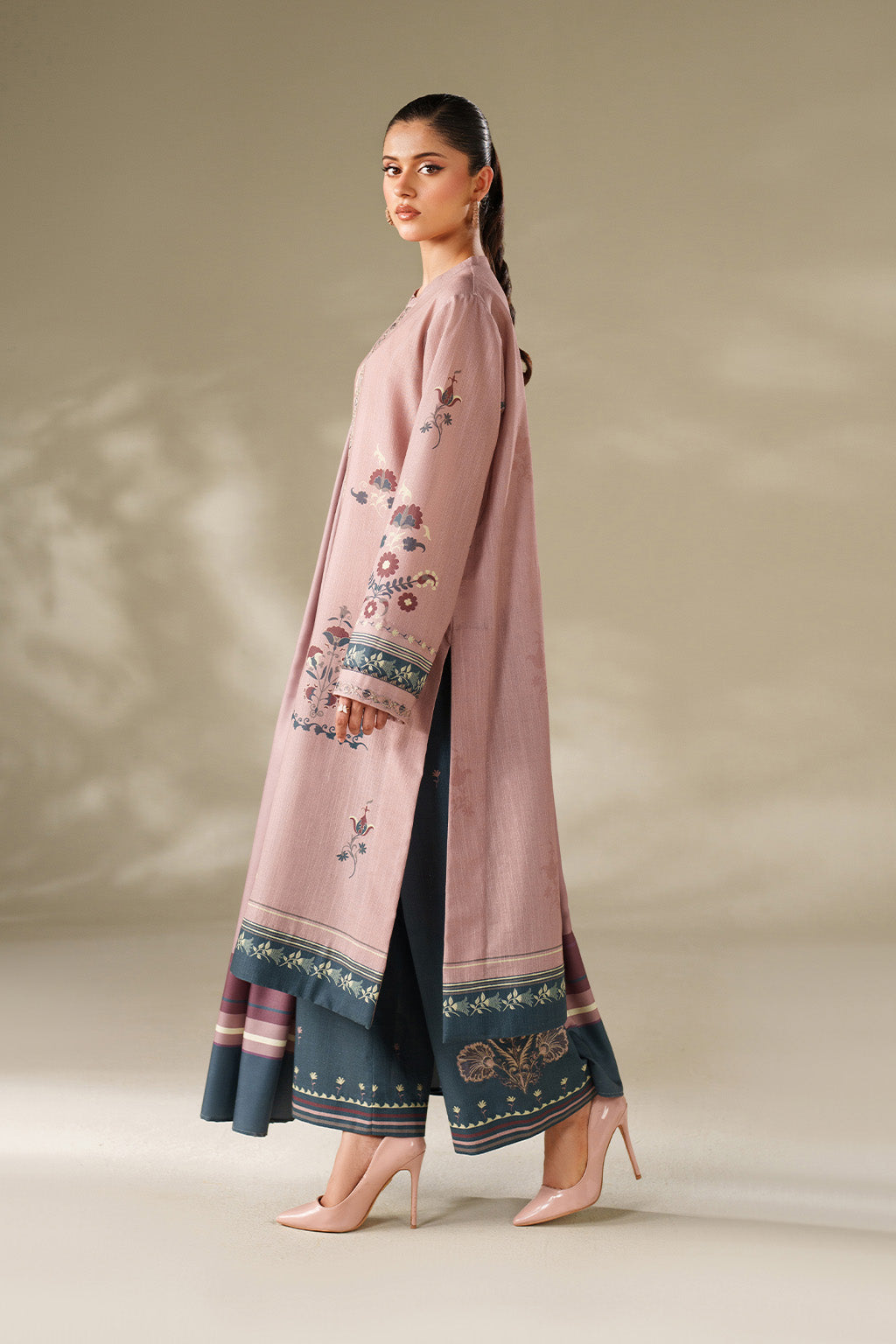 Iznik | Winter Chapter 25 | UE-569 Printed Khaddar - Casual Dress - available at Maria Faisal in UK and USA.