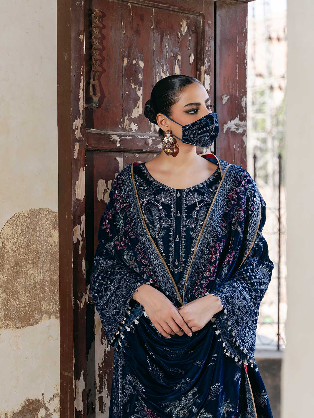 Flossie | Siara Velvet Formals | V-106 - A - Ladies Clothes - Maria Faisal